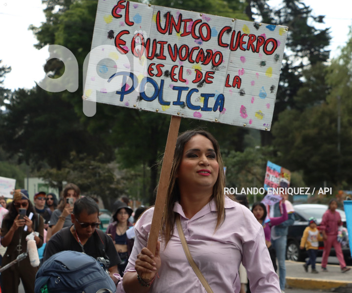MARCHA POR LOS DERECHOS TRANSGENERO