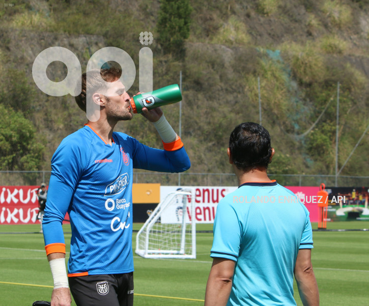 ENTRENAMIENTO SELECCIÓN ECUADOR