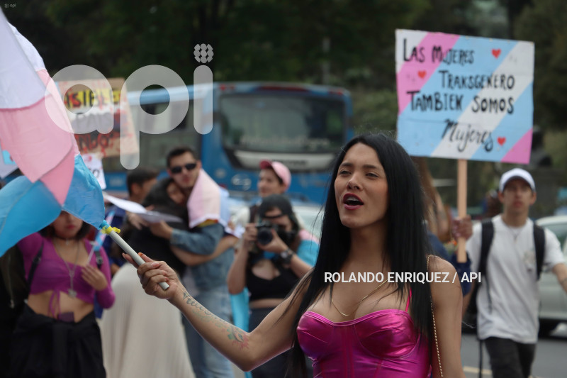 MARCHA POR LOS DERECHOS TRANSGENERO