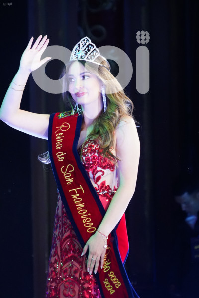 REINA QUITO CAMILA BECERRA