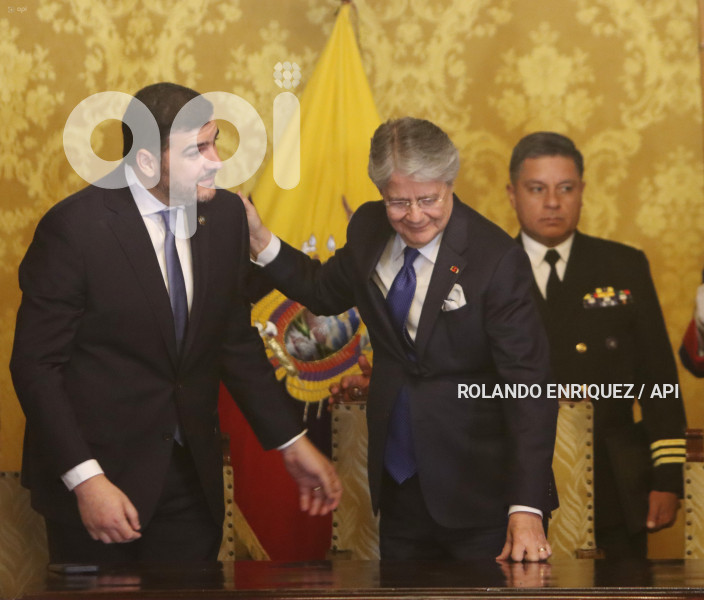 FIRMA VIADUCTO SUR GUAYAQUIL