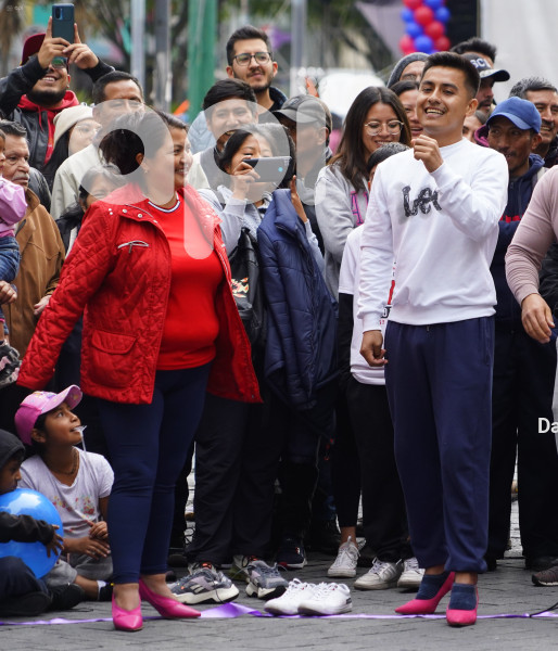 CARRERA DE TACONES