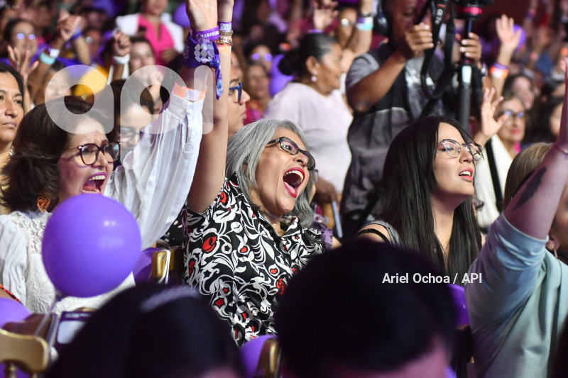 MANTA-CUMBRE-NO-VIOLENCIA-MUJER