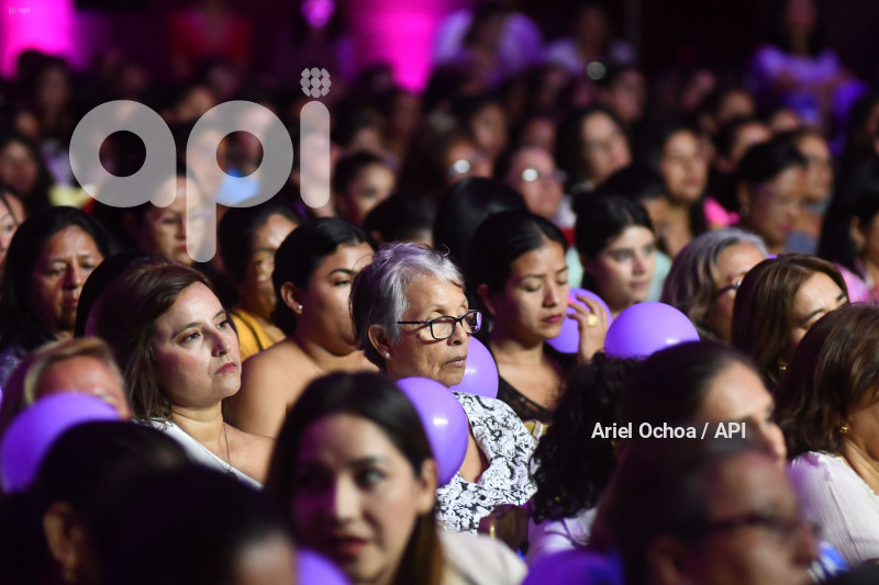 MANTA-CUMBRE-NO-VIOLENCIA-MUJER