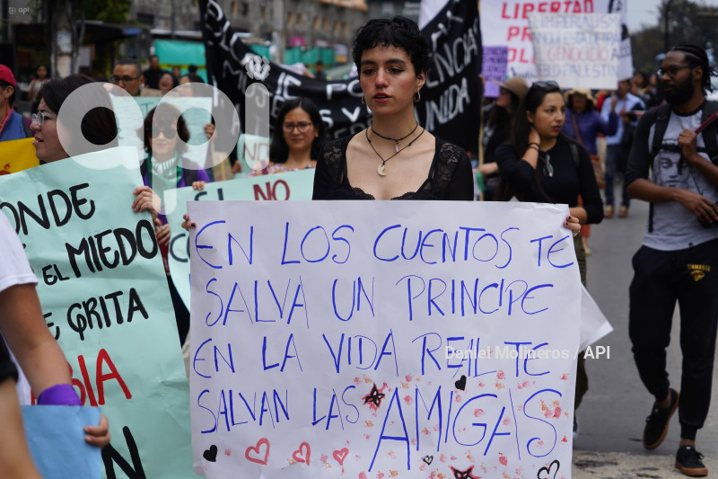 MARCHA NO VIOLENCIA A LA MUJER