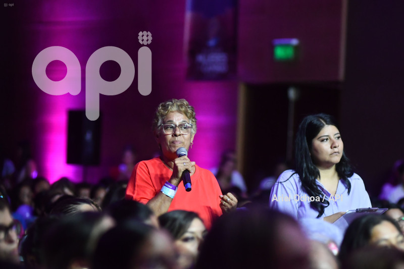 MANTA-CUMBRE-NO-VIOLENCIA-MUJER