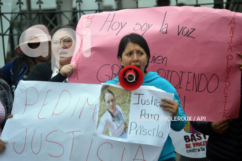 CUENCA-PLANTON-JUSTICIA PARA PRISCILA