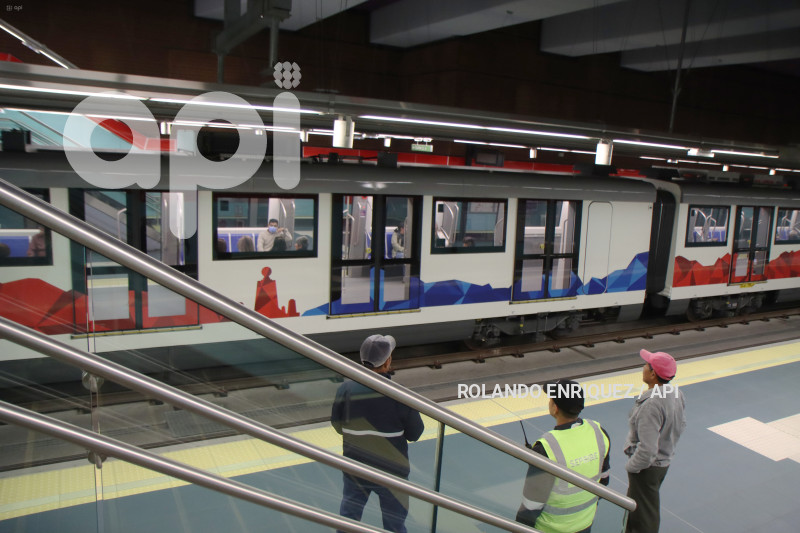PRUEBAS-METRO-QUITO