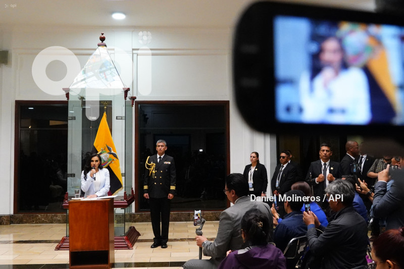 VERONICA ABAD VICEPRESIDENTA RP