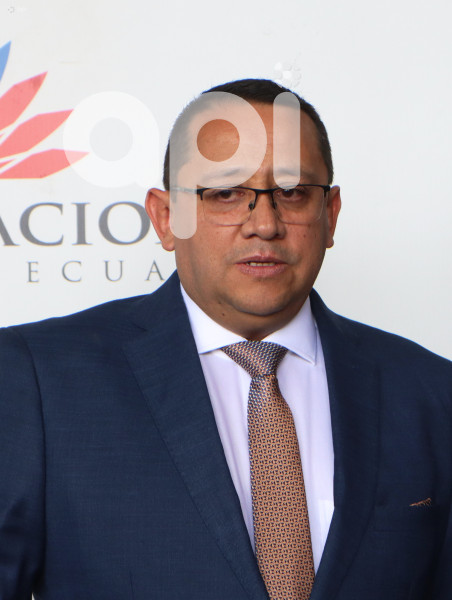 POSESION-CONTRALOR-MAURICIO-TORRES