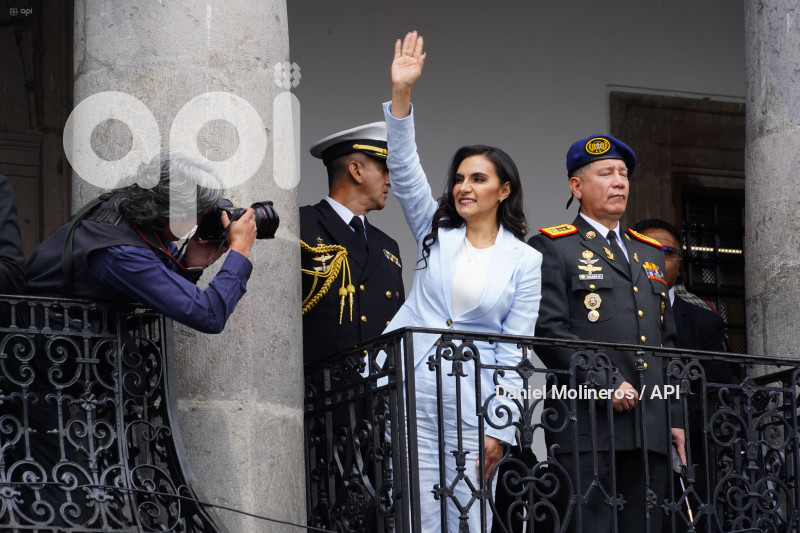 CAMBION DE GUARDIA VERONICA ABAD