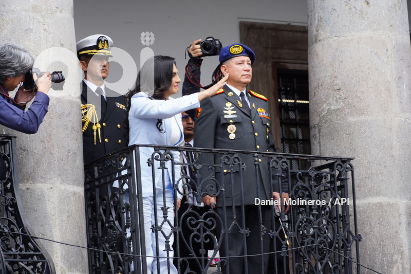 CAMBION DE GUARDIA VERONICA ABAD