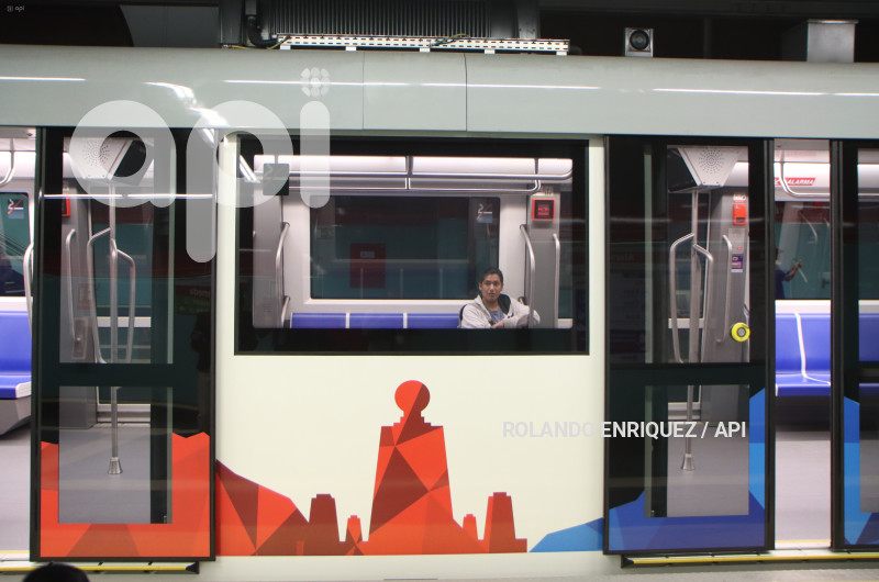 PRUEBAS-METRO-QUITO