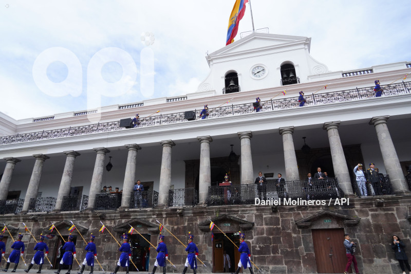 CAMBION DE GUARDIA VERONICA ABAD