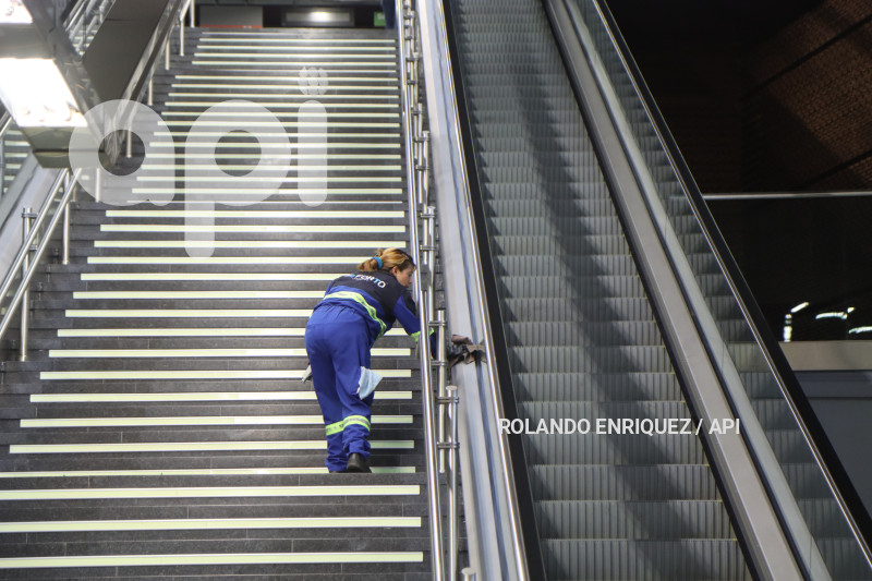 PRUEBAS-METRO-QUITO