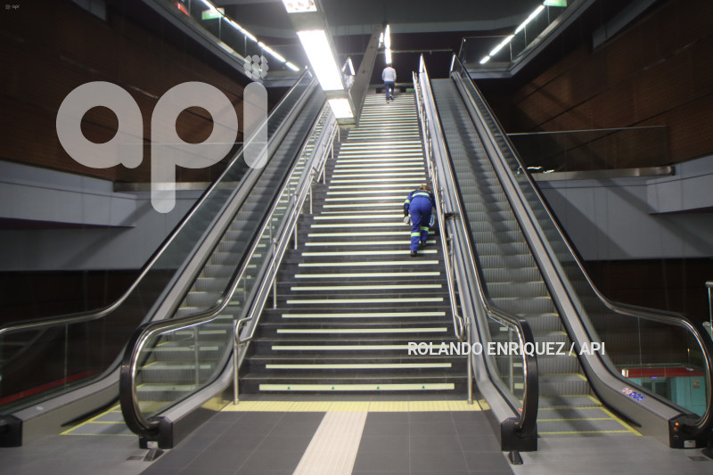 PRUEBAS-METRO-QUITO