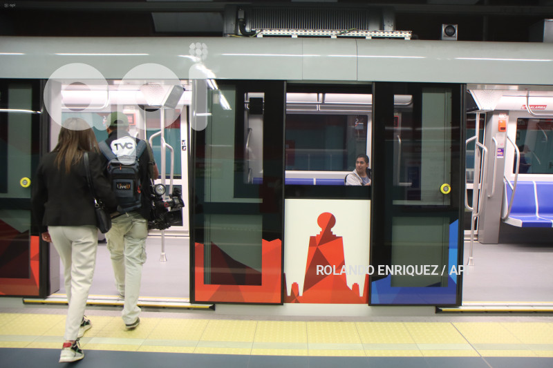 PRUEBAS-METRO-QUITO
