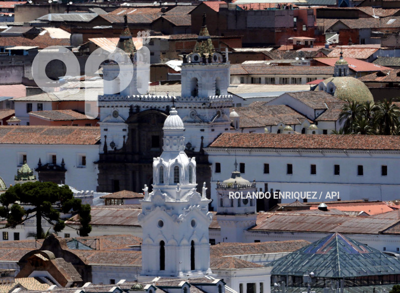 POSTALES DE QUITO - ARCHIVO 