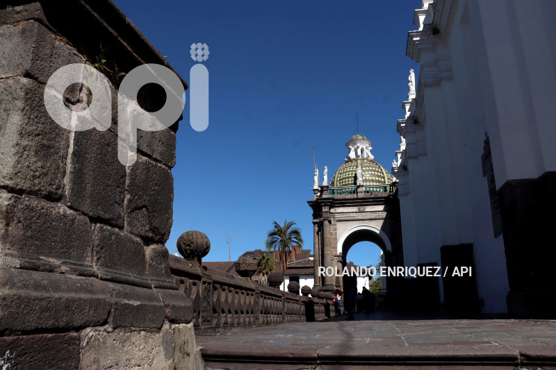 POSTALES DE QUITO - ARCHIVO 