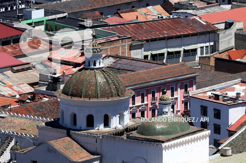 POSTALES DE QUITO - ARCHIVO 