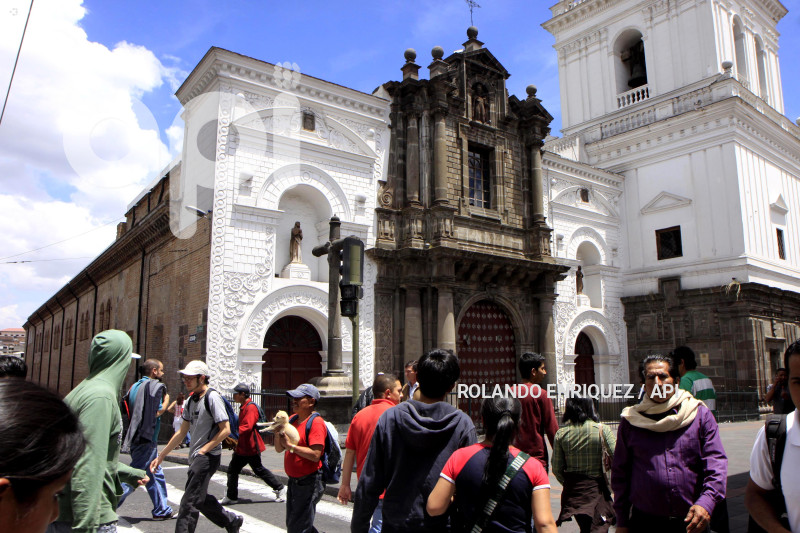 POSTALES DE QUITO - ARCHIVO 