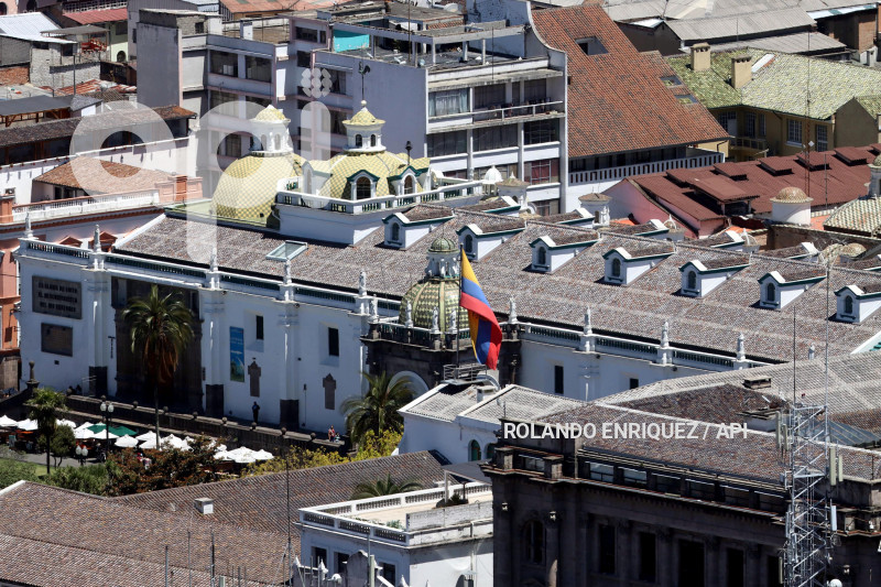 POSTALES DE QUITO - ARCHIVO 