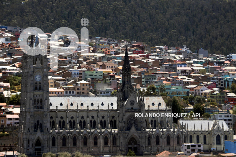 POSTALES DE QUITO - ARCHIVO 