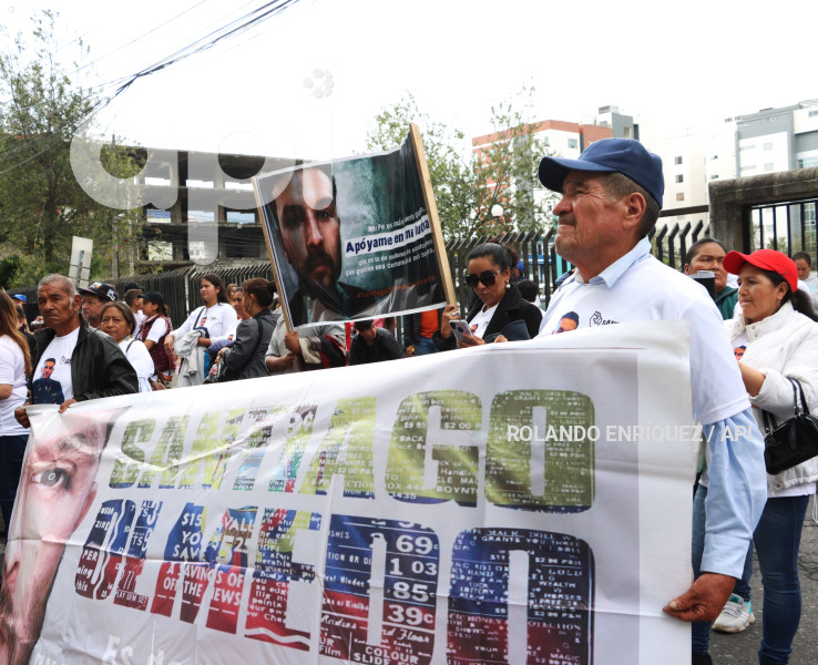 PLANTON-POLICIA-SANTIAGO-OLMEDO