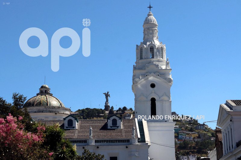 POSTALES DE QUITO - ARCHIVO 