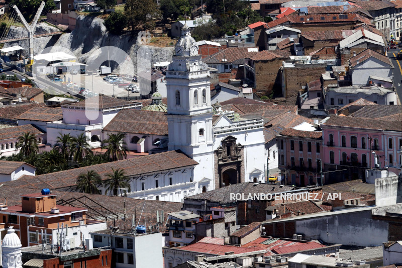 POSTALES DE QUITO - ARCHIVO 