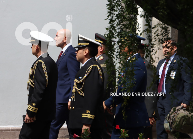 NOBOA-POSESION-ALTO-MANDO-MILITAR