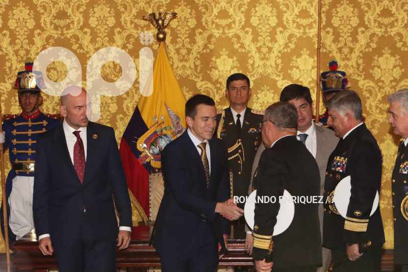 NOBOA-POSESION-ALTO-MANDO-MILITAR