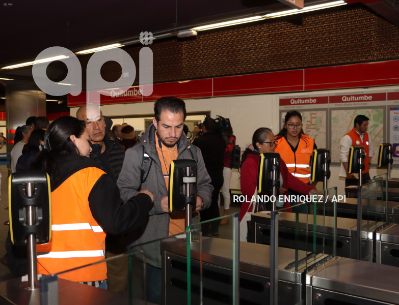 PRIMER-DIA-OPERACION-METRO-QUITO