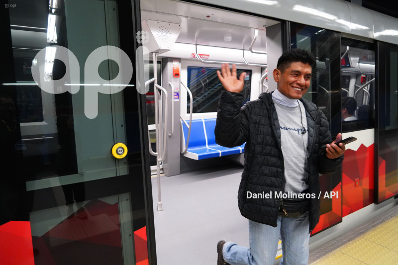 PRIMER-DIA-OPERACION-METRO-QUITO