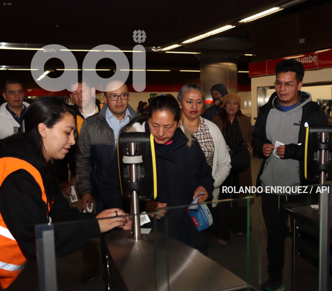 PRIMER-DIA-OPERACION-METRO-QUITO
