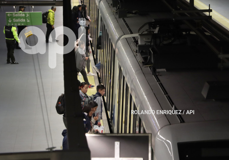 PRIMER-DIA-OPERACION-METRO-QUITO