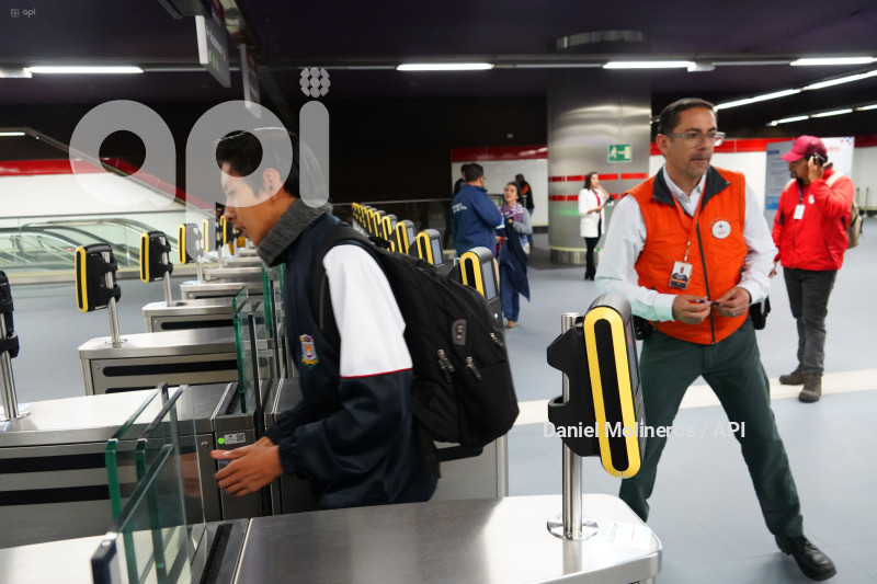 PRIMER-DIA-OPERACION-METRO-QUITO