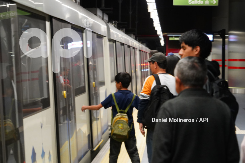 PRIMER-DIA-OPERACION-METRO-QUITO