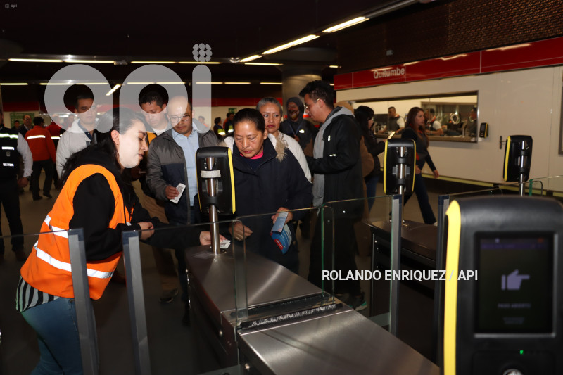 PRIMER-DIA-OPERACION-METRO-QUITO
