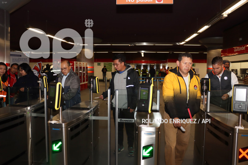 PRIMER-DIA-OPERACION-METRO-QUITO