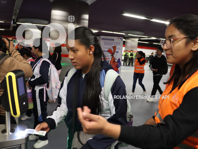 PRIMER-DIA-OPERACION-METRO-QUITO