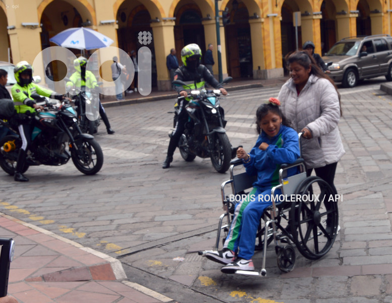 CUENCA-DESFILE POR DIA INTERNACIONAL PERSONAS CON DISCAPACIDAD