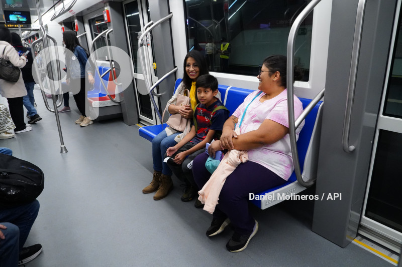PRIMER-DIA-OPERACION-METRO-QUITO