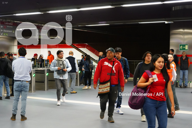 PRIMER-DIA-OPERACION-METRO-QUITO