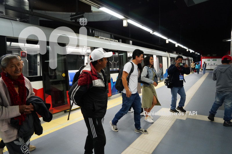 PRIMER-DIA-OPERACION-METRO-QUITO