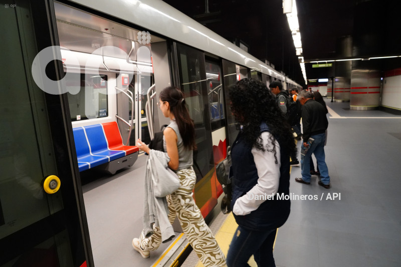 PRIMER-DIA-OPERACION-METRO-QUITO