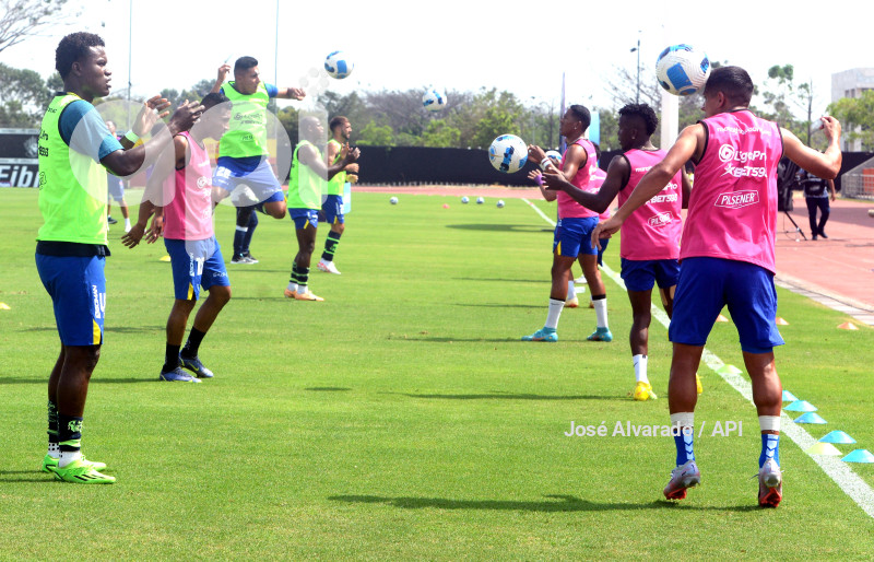 FBL-LIGAPROBET593-GUAYAQUILCITY-GUALACEO