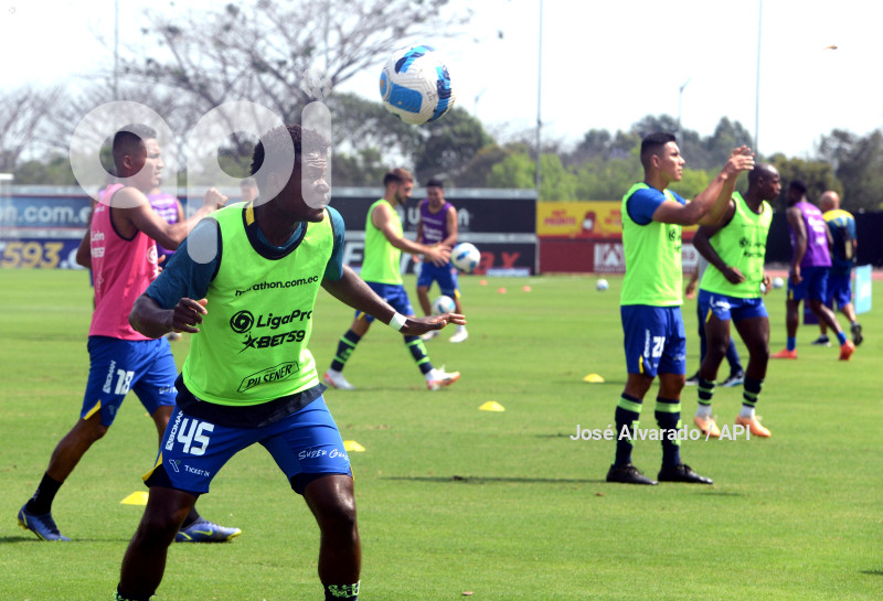 FBL-LIGAPROBET593-GUAYAQUILCITY-GUALACEO