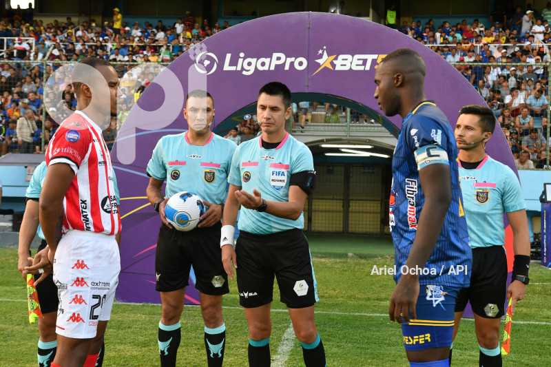 FBL-LIGAPRO-DELFIN-TECNICO UNIVERSITARIO