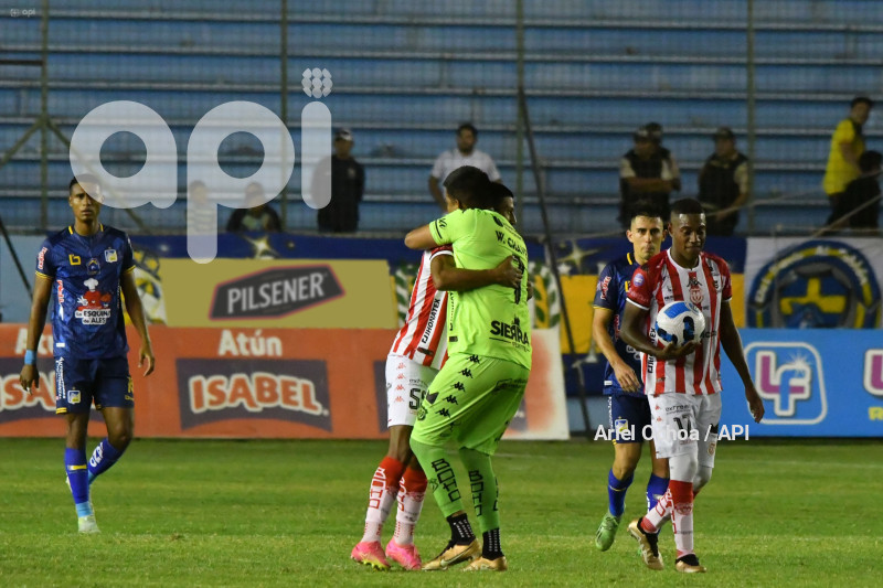 FBL-LIGAPRO-DELFIN-TECNICO UNIVERSITARIO